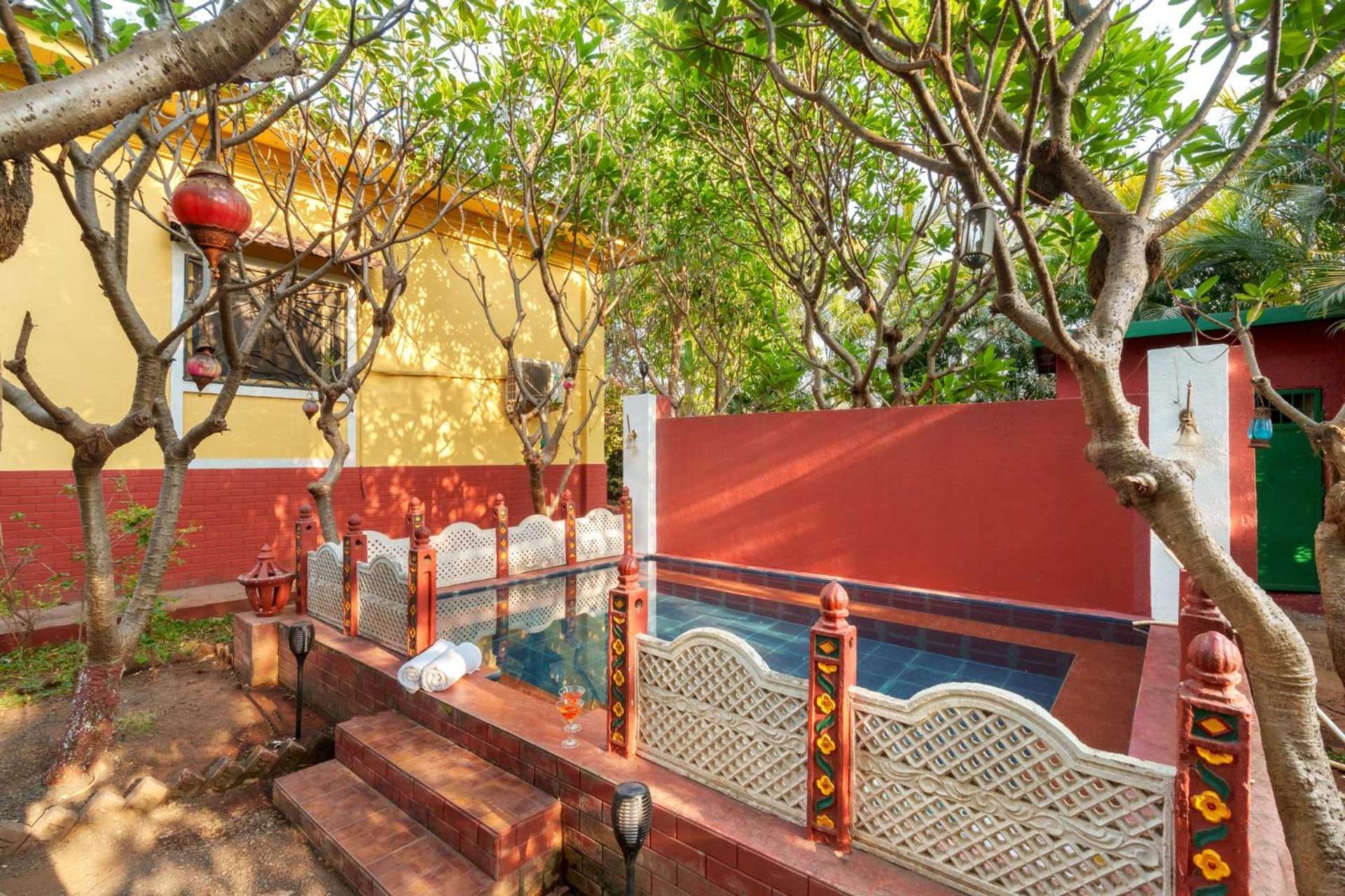 Vintage Estate: Lakeside Retreat with Plunge Pool and Gazebo Karjat Exterior photo